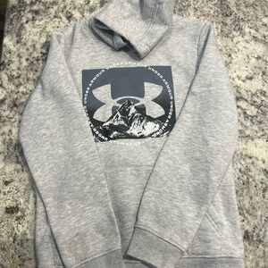 Boys UA hoodie